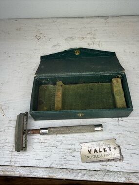 Antique Valet Auto Strop Safety Razor Kit with Case | Vintage Shaving Collectibl